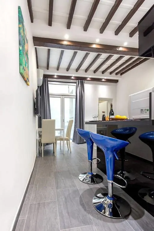 Gauguin Modern House Apartment Florence